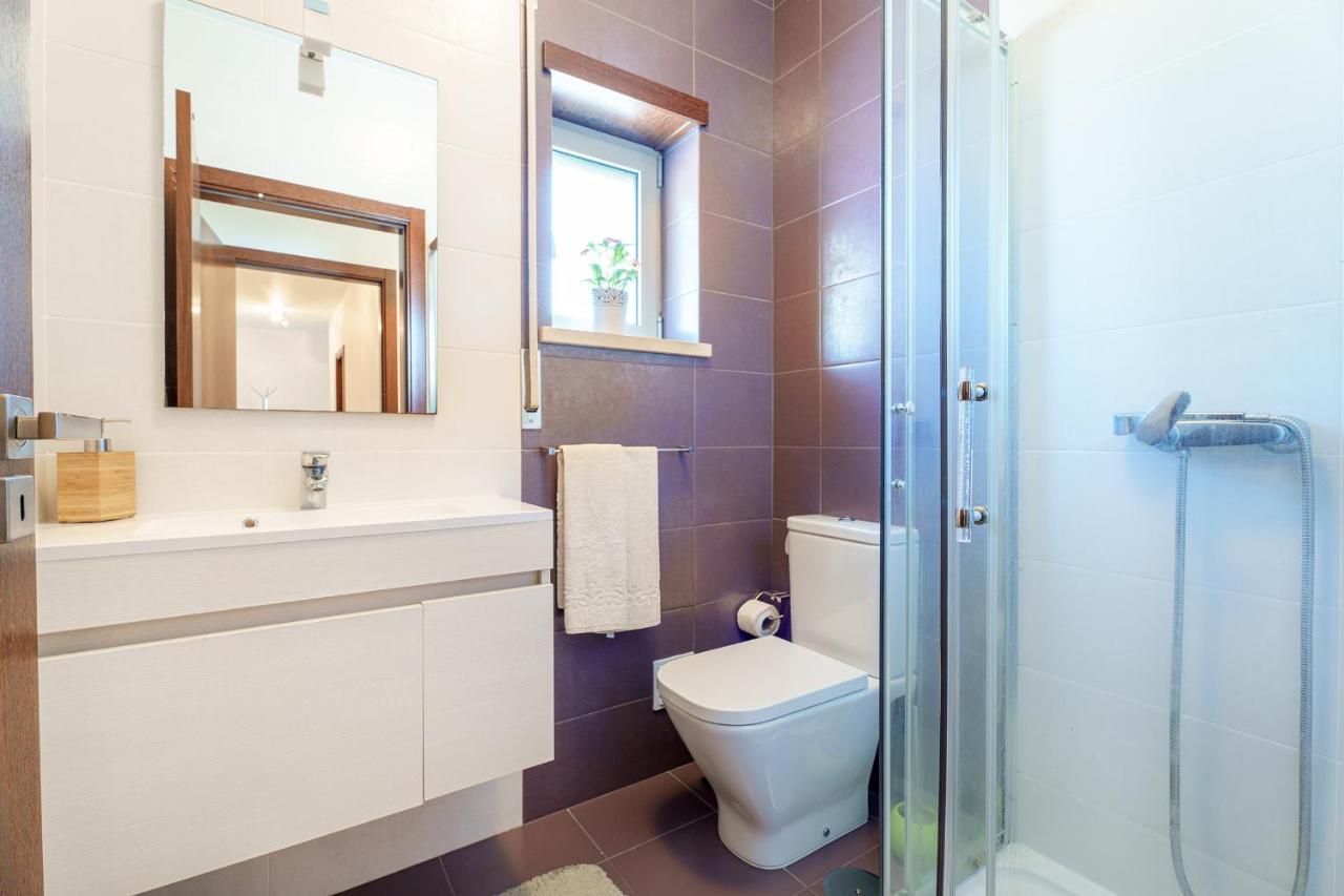 Alohouse Nazare Apartment Luaran gambar